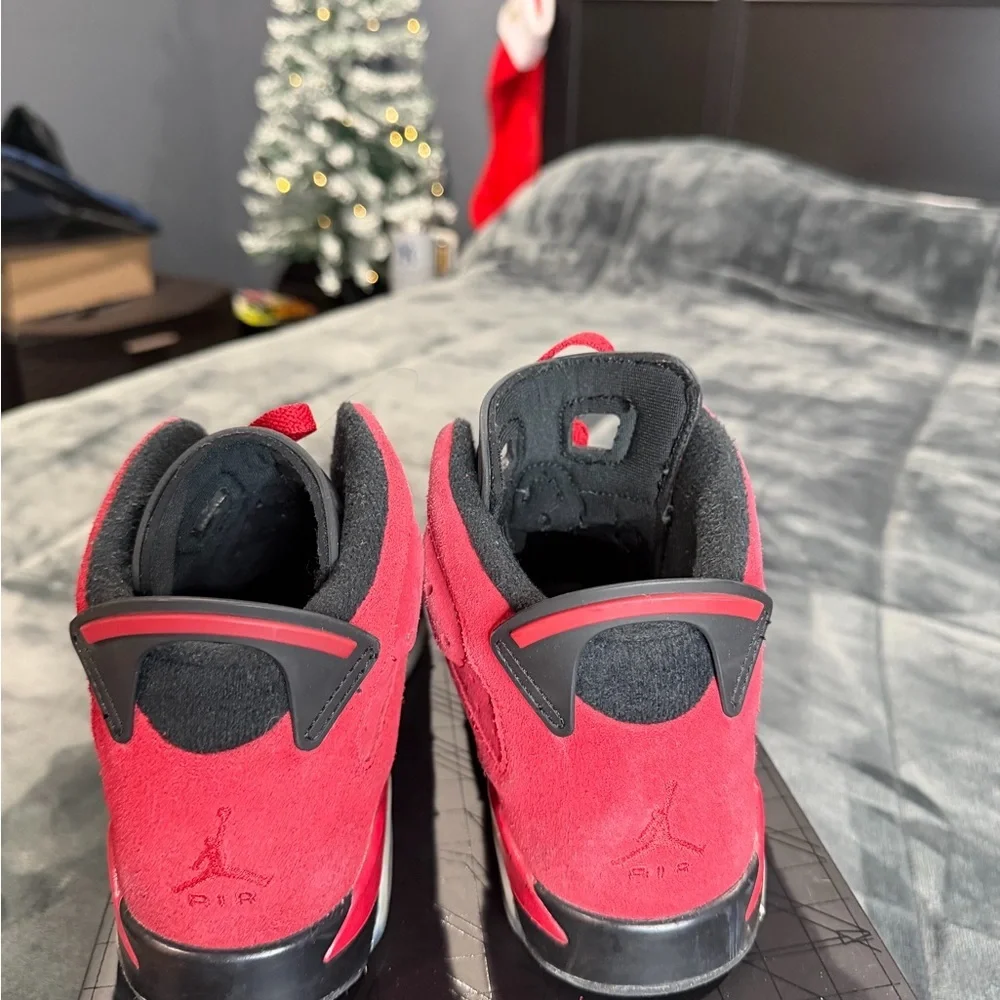 Nike Kids Red and Black Sneakers - Picture 3 of 5